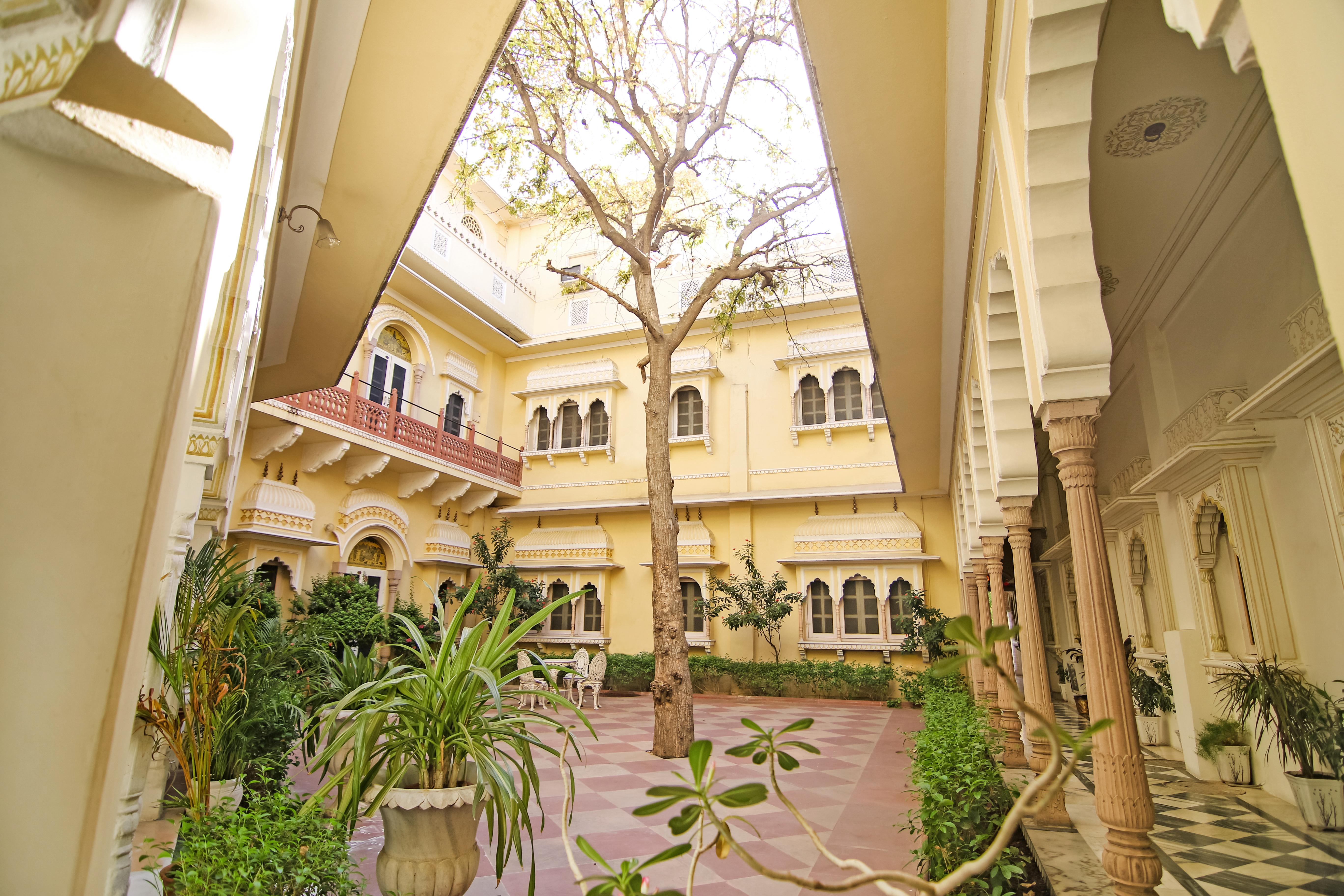 Alsisar Haveli - Heritage Hotel Джапур Экстерьер фото